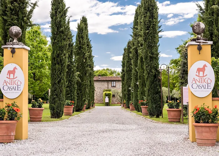 Villa con piscina: Antico Casale
